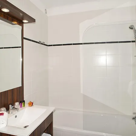 Beau Rivage فندق