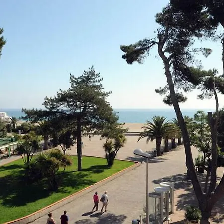Beau Rivage Ξενοδοχείο 3*