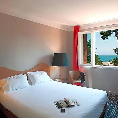 Ξενοδοχείο Beau Rivage 3*
