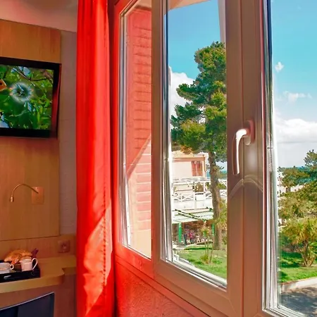 Beau Rivage فندق أرجيليه- سور- مير